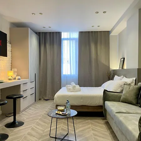 - Free Parking - Cozy Center -